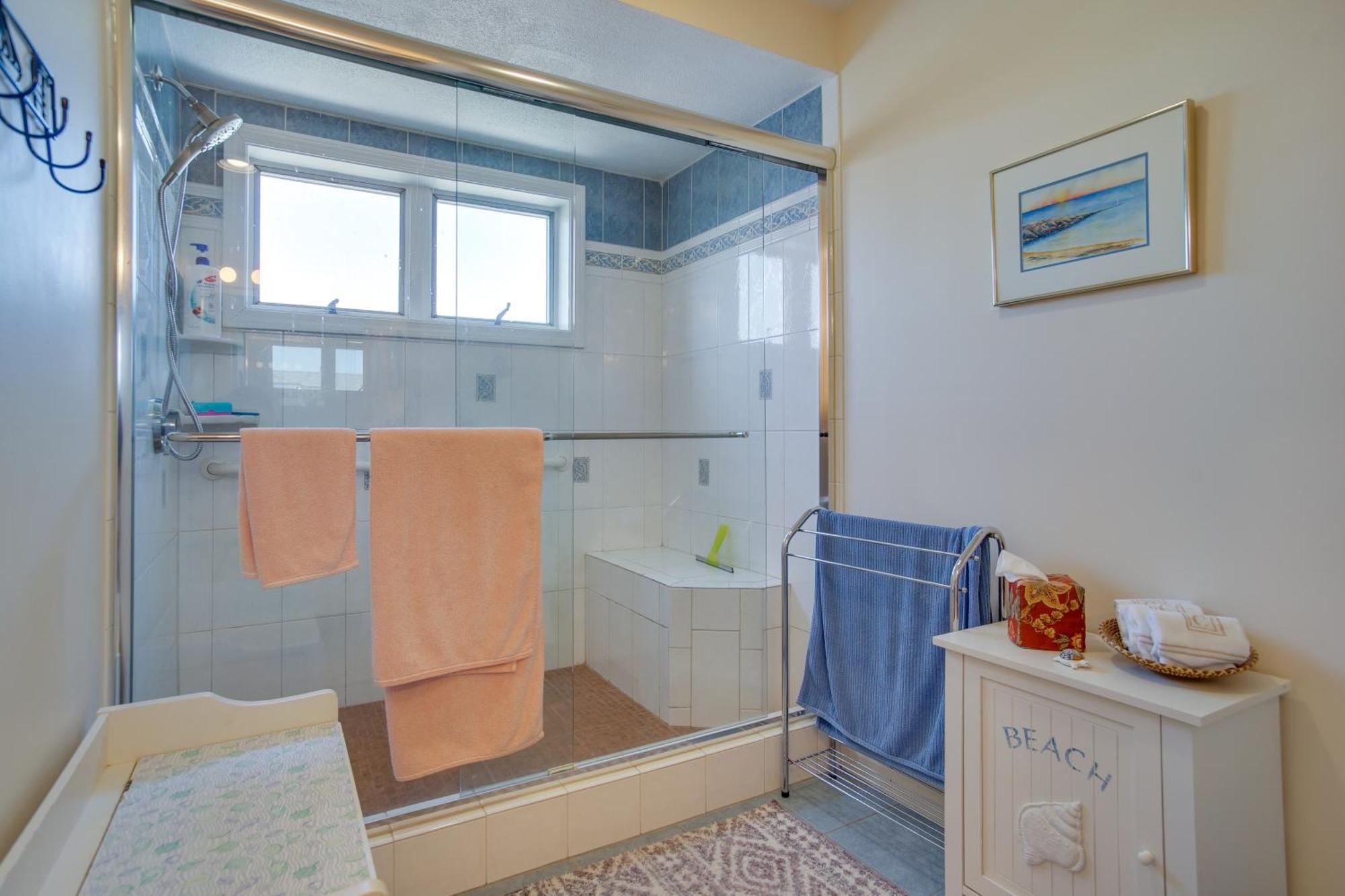Breezy Oak Bluffs Condo - Steps To Inkwell Beach! Luaran gambar