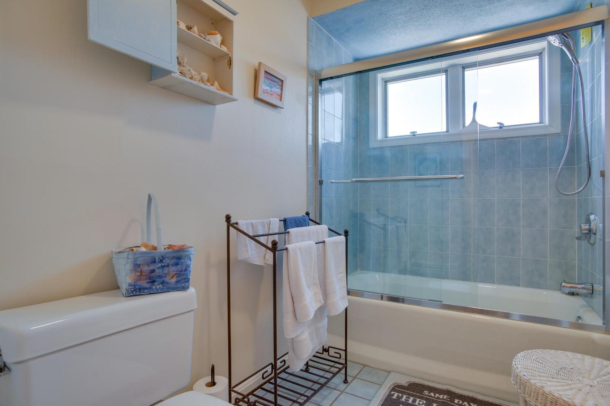Breezy Oak Bluffs Condo - Steps To Inkwell Beach! Luaran gambar