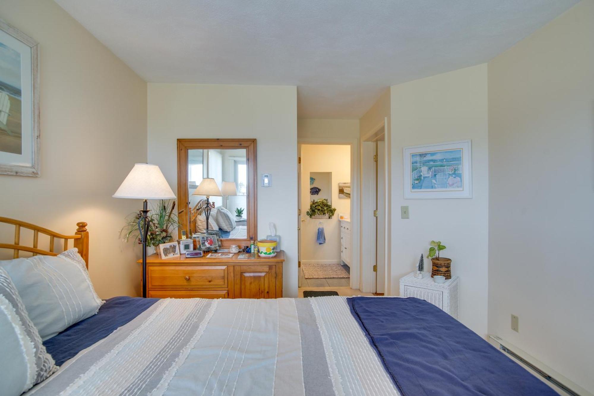 Breezy Oak Bluffs Condo - Steps To Inkwell Beach! Luaran gambar